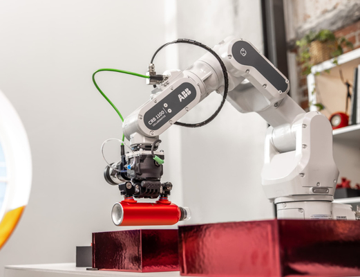Рука робота Cobot CRB1100 оси ABB 6 с Gripper робота RobotiQ для робота собрания