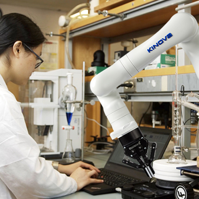 Портативный 6 манипулятор робота оси KINOVA Cobot Gen3 для схватывать динамики собрания