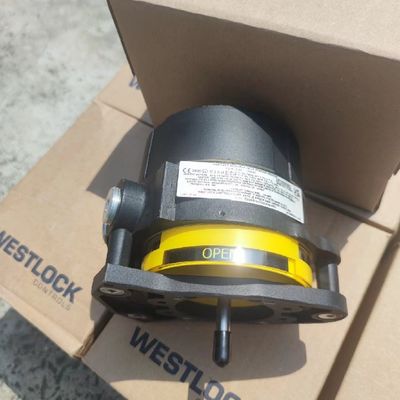 Управляющий клапан с пневматическим приводом и соленоидным клапаном Asco 8210G и переключателями ограничений Westlock 2200