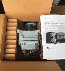 Управляющий клапан с Masoneilan SVI II AP Advanced Performance Digital Valve Positioner и регулятором фильтра Fisher 67CFR