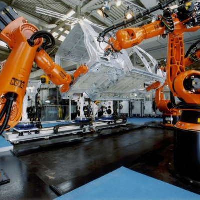 KUKA KR 240 R3330 Робот-палетизатор с линейным направляющим рельсом CNGBS в качестве автоматической машины