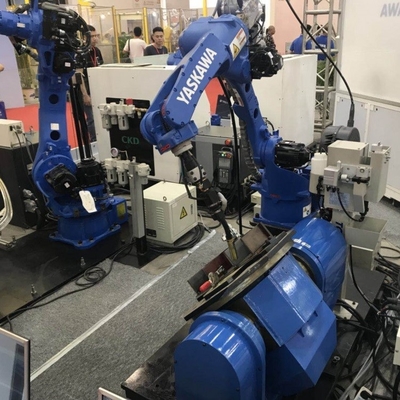 YASKAWA Робот AR1440 с 1440MM охватывает как 6 оси робот рукой с CNGBS робот позиционировщик для сварочной машины