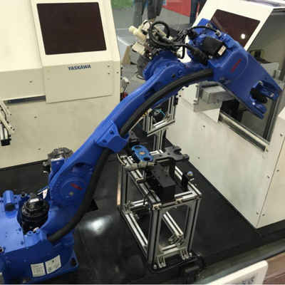 6-осевая роботизированная рука Yaskawa GP12 с ограждением безопасности CNGBS для автоматической обработки как универсальный робот