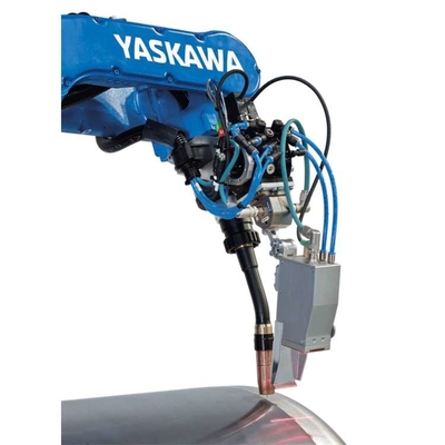 Сварка 6-осевой роботизированной руки Yaskawa AR700 комбинировать с CNGBS робот зажим для обработки робота