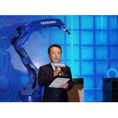 6 оси робототехническая рука Yaskawa GP12 с CNGBS главой шлифования и ограждением для роботов-шлифователей с ЧПУ