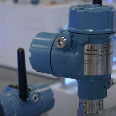 Emerson Wireless HART Неконтактный радиолокационный излучатель уровня Rosemount 3408 Измерения уровня монитора