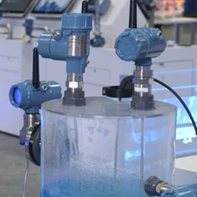 Розмаунт 3408 Радарный уровень передатчик Неконтактный радар Вода Химические резервуары для хранения Мониторинг передатчик