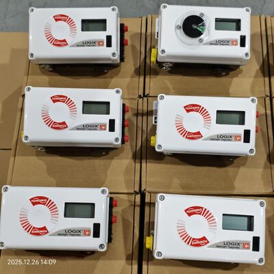 White and Red Pnuematic Control Valve and Digital Positioners Flowserve Logix 520MD 3200MD 3800MD Industrial Control Valves Controller FISHER 2000