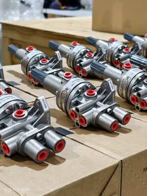 Пневматическое реле Fisher 377 Цифровой контроллер клапана FisherDVC6200 Промышленное решение для управления клапанами для нефтехимической, энергетической и технологической автоматизации