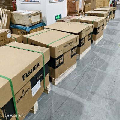 Установка на раме с редукционными клапанами Fisher типов 1098-EGR и 1098H-EGR и регулятором 63EG-98HM с запасом