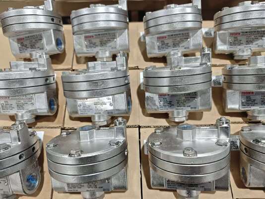 Клапан умного Fisher пневматического позиционера Electro YT-3300 YT-3350 Rotork YTC