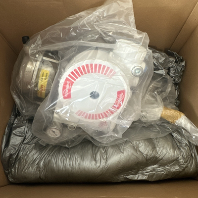 Customized Pneumatic Diaphragm Valve with HART Communication IP66 Protection and 4-20 mA DC Input Smart Control Valve Positioner