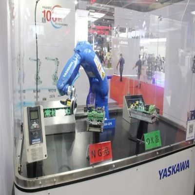 Небольшой регулятор YRC1000 Motoman GP7 руки промышленного робота для упаковывая робота
