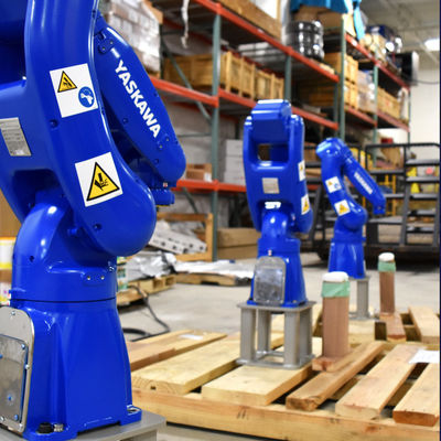 Робот Yaskawa MOTOMAN GP8 промышленный для филируя выбора подъема руки манипулятора