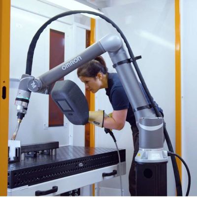 Сварная автоматизация роботизированной руки OMRON TM12 6 оси Роботизированная рука как совместный робот