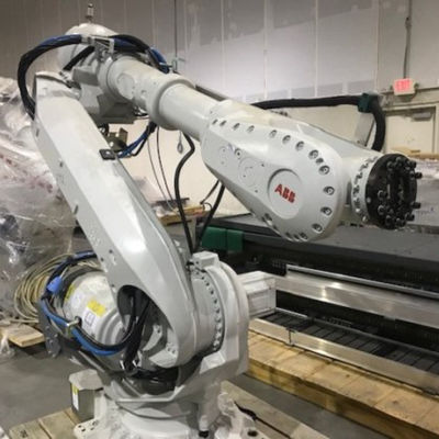 Робот ABB промышленный полезных нагрузок 155Kg выбора и места руки робота 6 оси комплектует и устанавливает машину