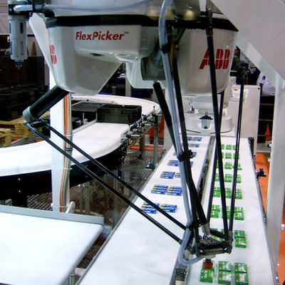 Рука IRB 360 робота ABB промышленная умная с осями 3/4 перепадов руки с роботом перепада машины выбора и места