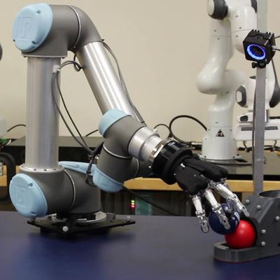 Промышленная рука Cobot робота оси универсалии 6 робота робота UR5 сотрудническая