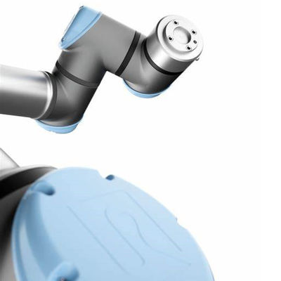 Рука Cobot UR10e робота заварки с рукой сварочных огоней всеобщей робототехнической для сварочного аппарата 6 осей