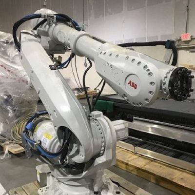 Промышленный робототехнический робот собрания навалочной машины руки IRB6700-200/2.6 для сборки двигателя
